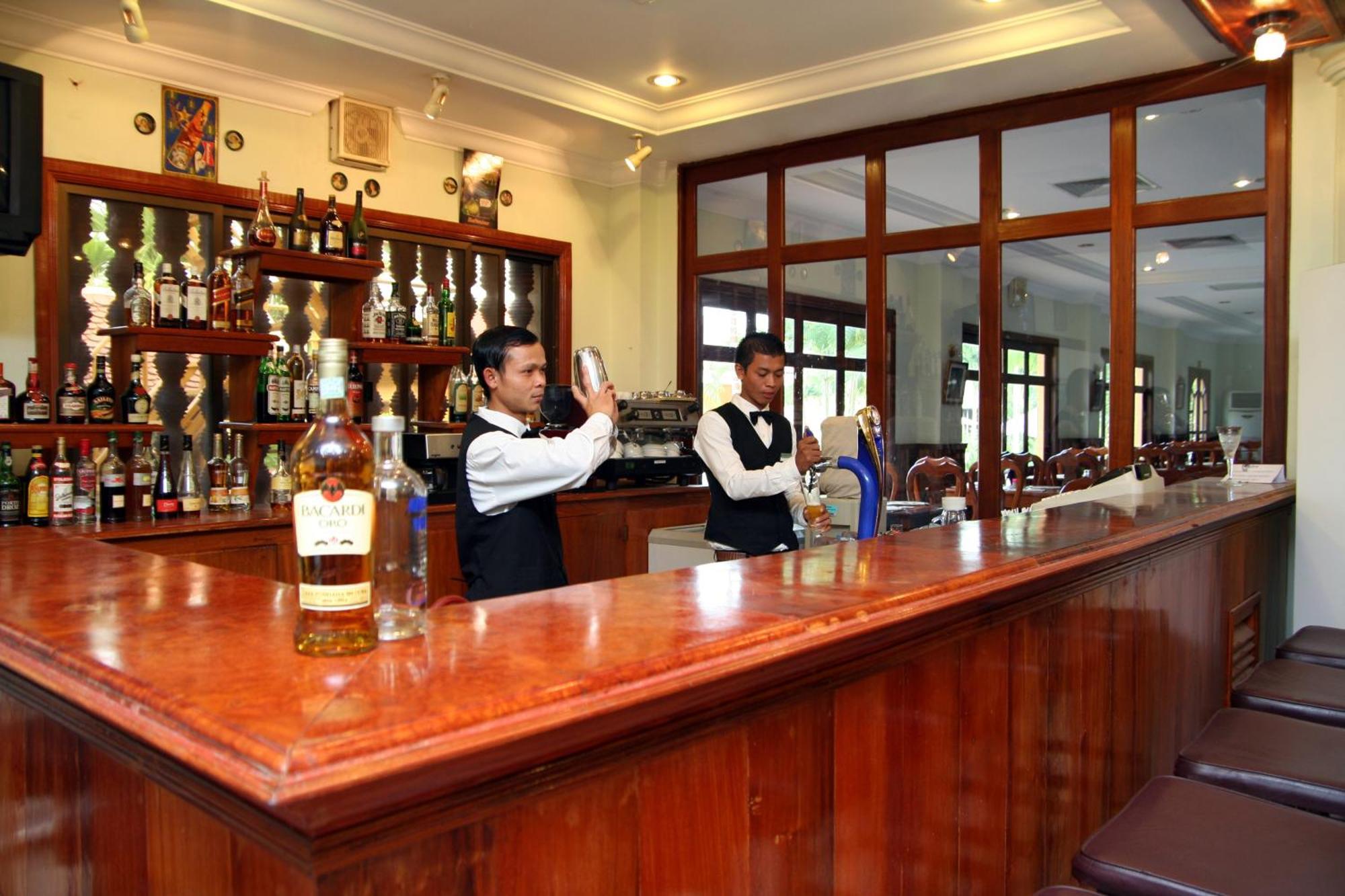 Angkor Hotel Siem Reap Ngoại thất bức ảnh
